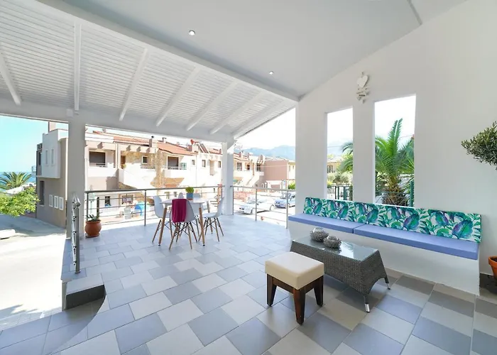 Golden Beachside Terrace Chrysi Ammoudia