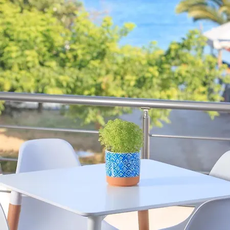 Golden Beachside Terrace Appartement *